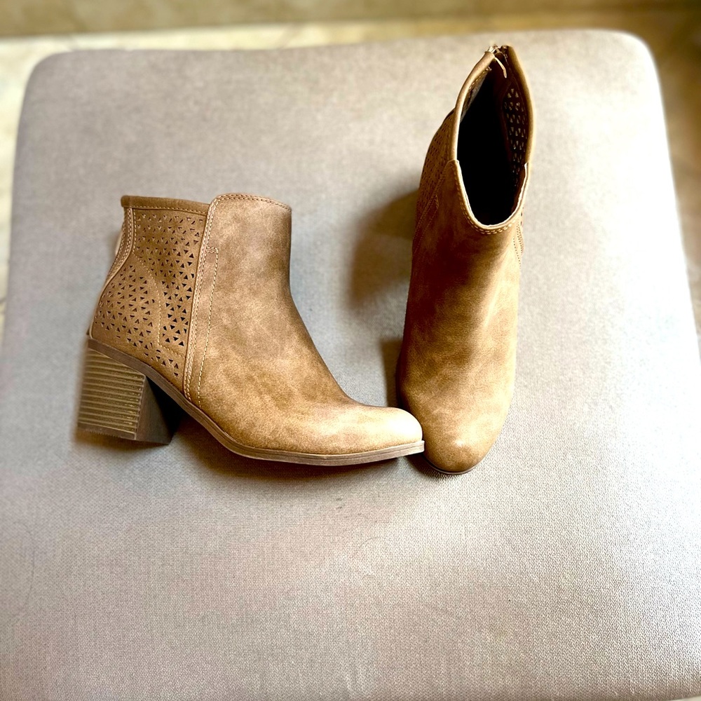 Big Buddha Booties